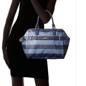 Handbag 👜 💋Tommy Hilfiger